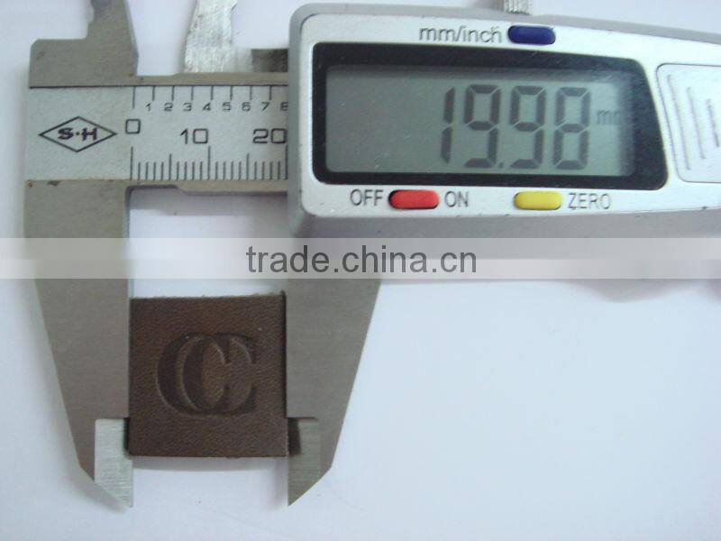 2014 high quality engraved logo square real leather patch