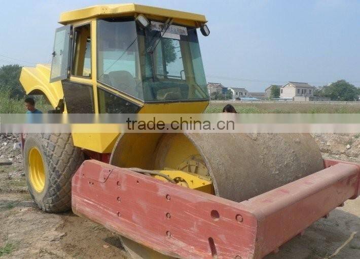 Road Construction Equipment Single Drum Vibratory Roller Dynapac CA402D for sale