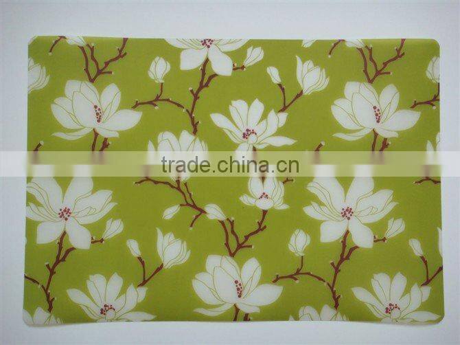 leaf design plastic tablemat