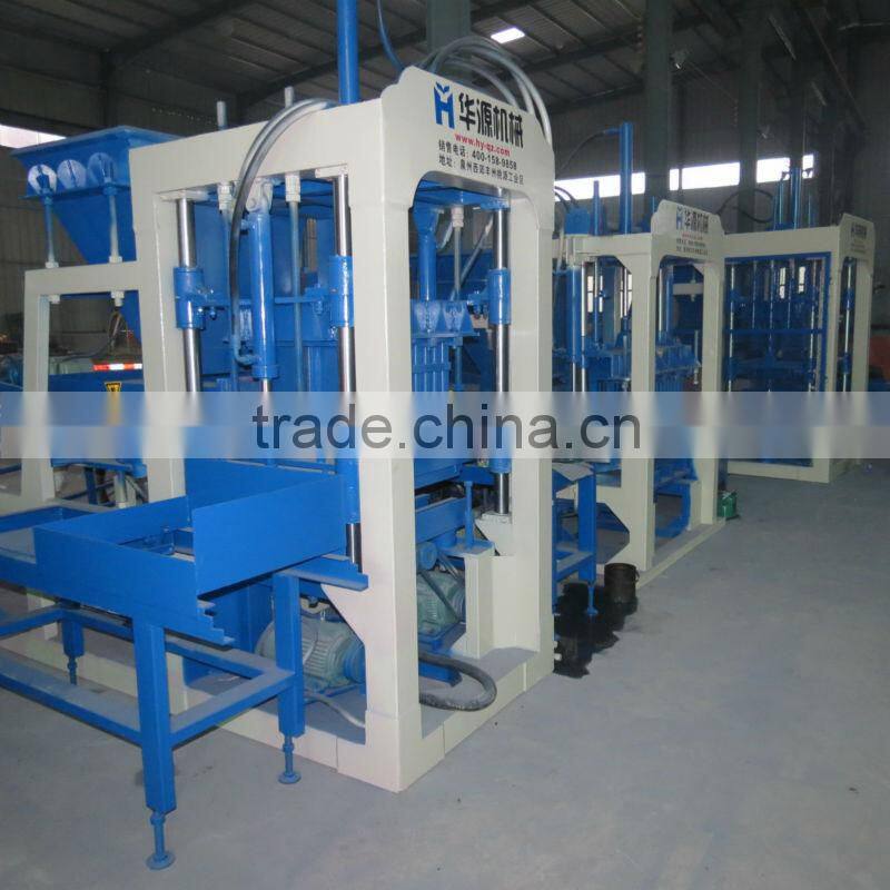 QT4-40 Easy Operated moving concrete block machine