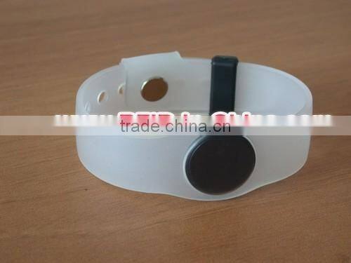 125KHz/134.2KHz/13.56MHz RFID Green Wristbands, Colorful PVC RFID Wristbands for Events/Party