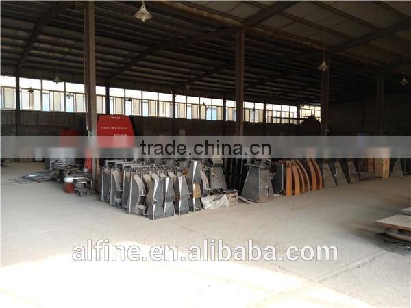 CE approved tractor PTO driven wood chipper with hydraulic feeding