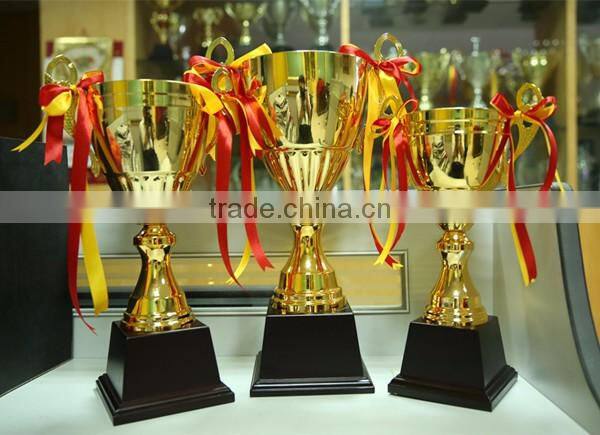 Custom new design sports prize alloy cup trophy award