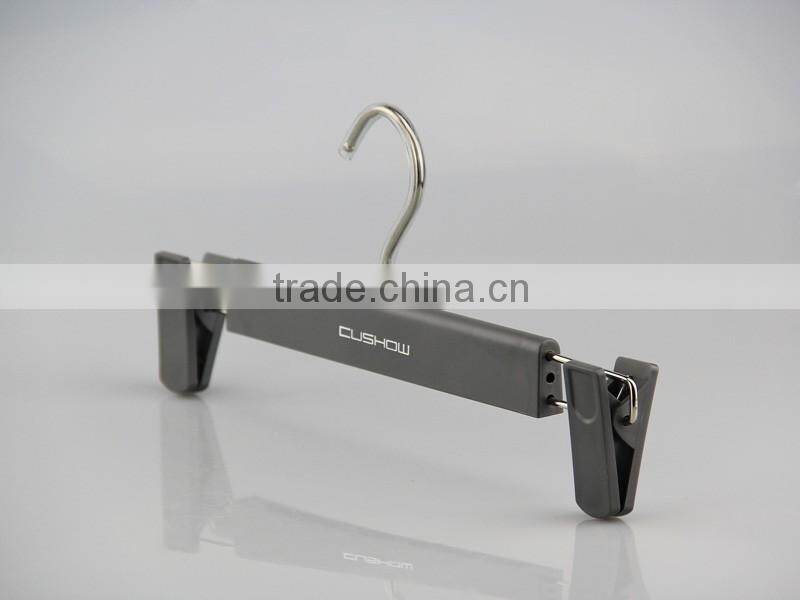 fashion matches pastic hanger for luxury garment