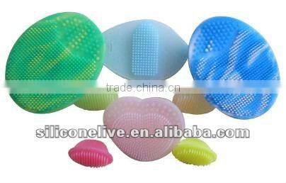 Soft and fashion facial cleansing brush