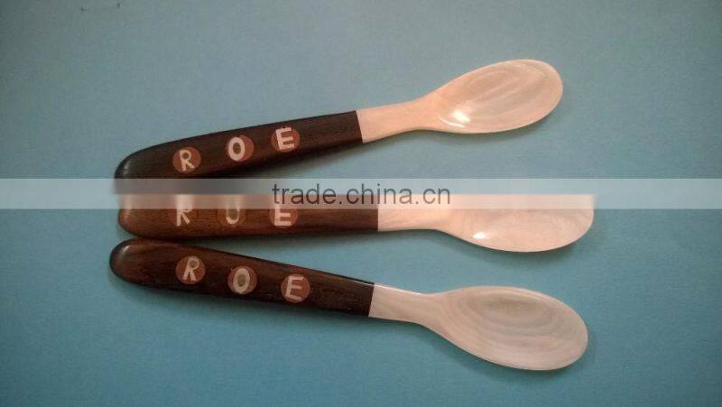 Caviar Mother of pearl spoon from VITRAPRO