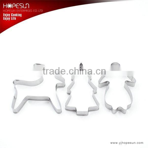 Newfangled 4pcs metal cookie cutter set wth biscuits chocolate molds set