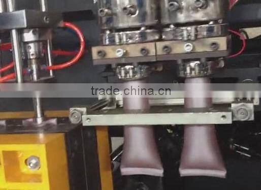 Full-auto extrusion bottle blow moulding machine