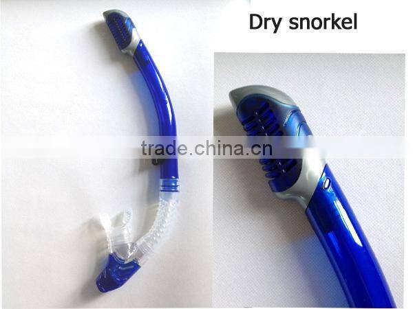 Snorkeling snorkel set