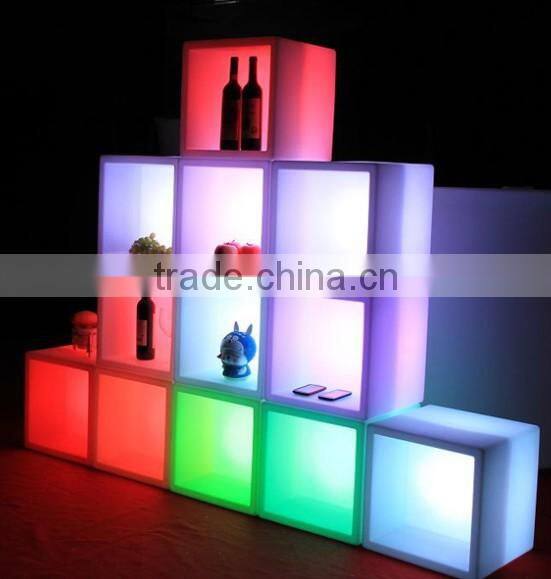 China Factory Iluminated Plastic Led Fashion Bottle Ice Bucket