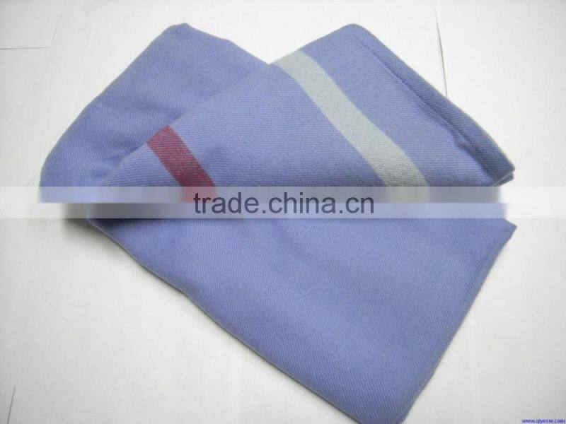 Woven jacquard flame retardant acrylic airplane blanket