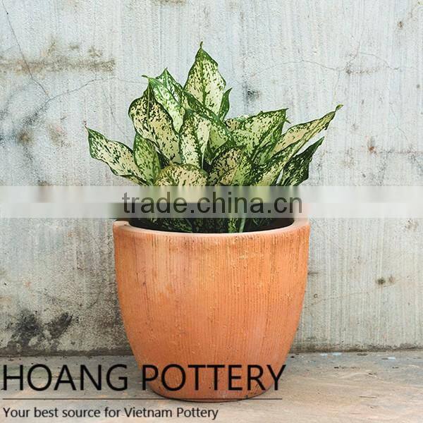Large Round Terracotta Flower Pot / Planter Wholesale