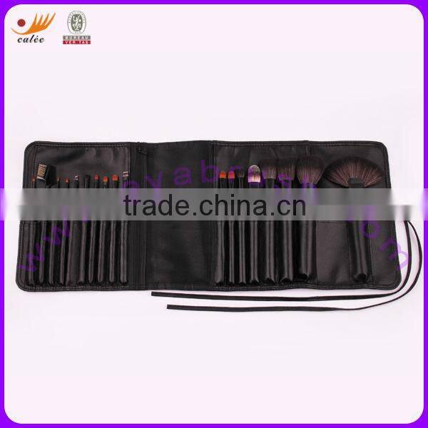 18-Piece Cosmetic Brush Set with Syntheit Hair and Roll Cosmetic Bag
