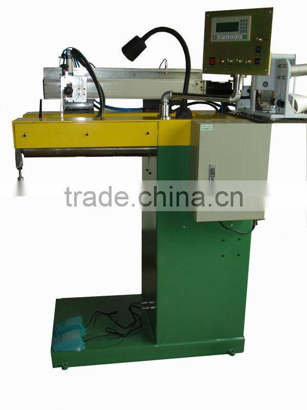 Automatic straight seam welding machine for barrel, drum