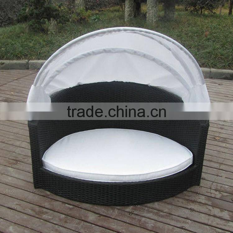 Pet furniture all weather black wicker woven luxury pet bed with canopy