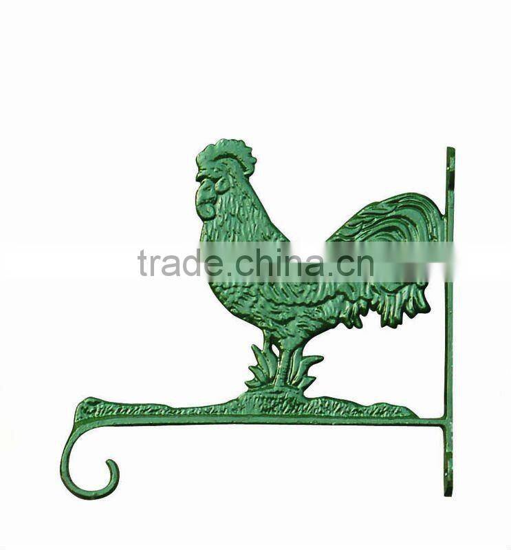Decorative cast aluminum hanger