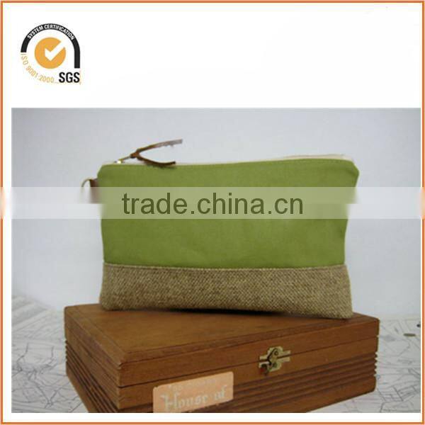 Cat Eye Glasses Applique Zipper Pouch/Makeup Bag: Natural Canvas with Black and White Plaid and Rhinestones By Chiqun Dongguan