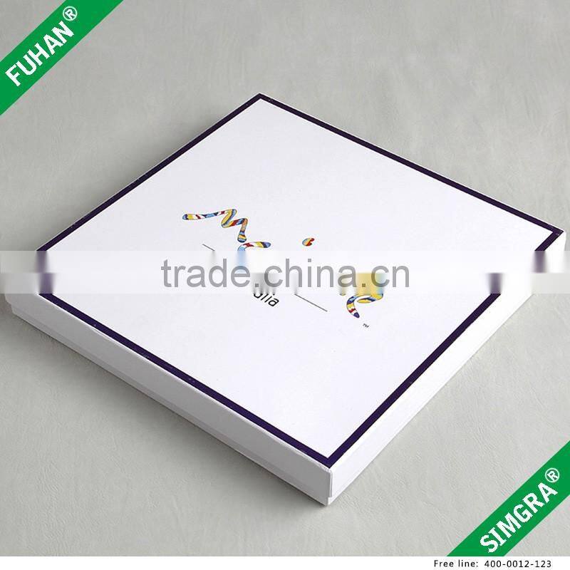 Square Shaped Muffle Scarf Packing Box