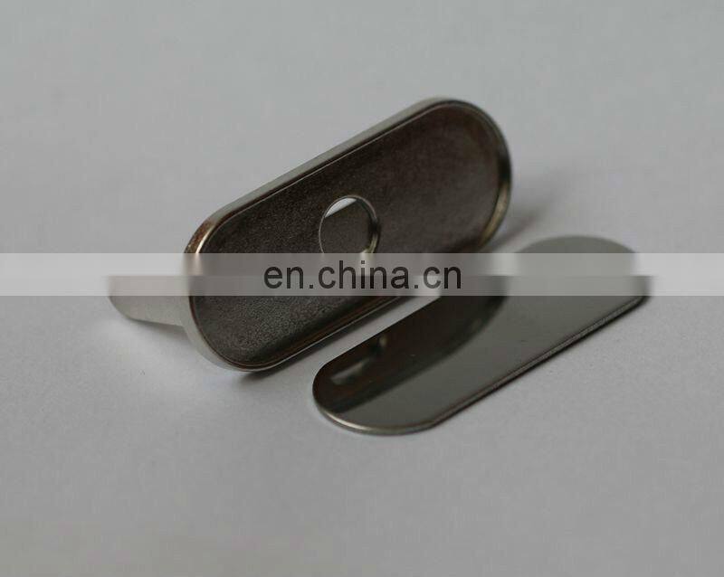 Custom Logo Gold Heart Metal Clothing Labels Garment Accessories