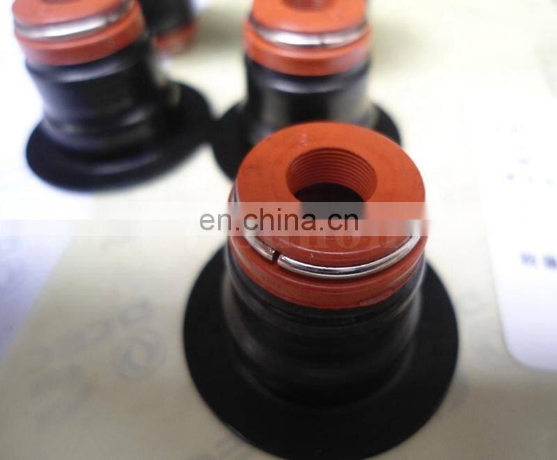 Valve Stem Oil Seal 6BT Rubber Valve Seal 3901097 3921640 3921639