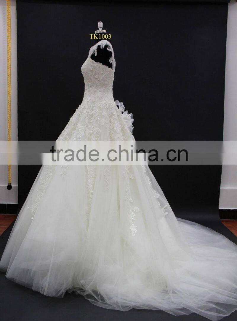 Cream nice design embroidery lace appliques cap sleeve long train wedding dress