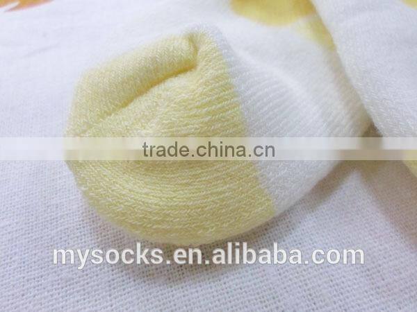 hot new products for 2015 cartoon new born baby cute terry socks
