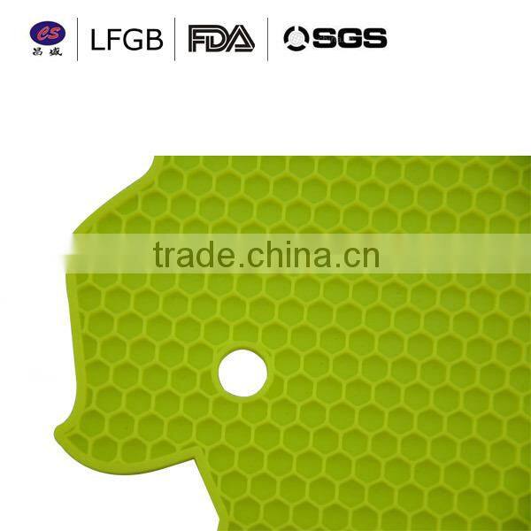 2014 new design high quality pig shape heat resistant silicone kitchenware