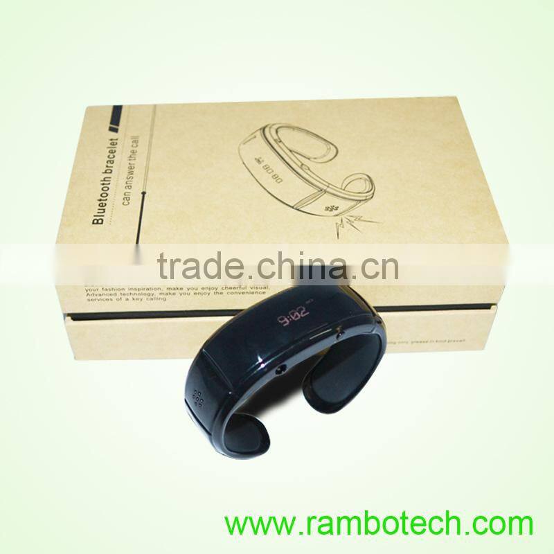 Fashionable bluetooth bracelet with vibration with powerful function