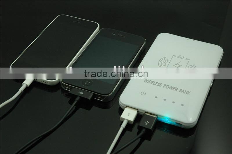 QI wireless charging power bank