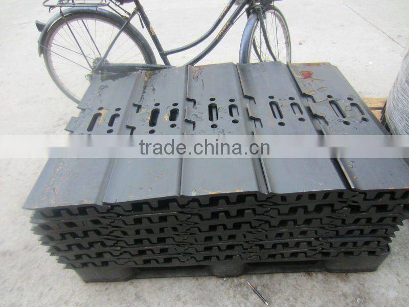 Excavator PC 200-LC-6 track shoe - 20Y-32-00013 1082-02210 PC200-5/6 R210-3 SE210-2/3 EC210-3 CHINA TRACK LINK ASS'Y