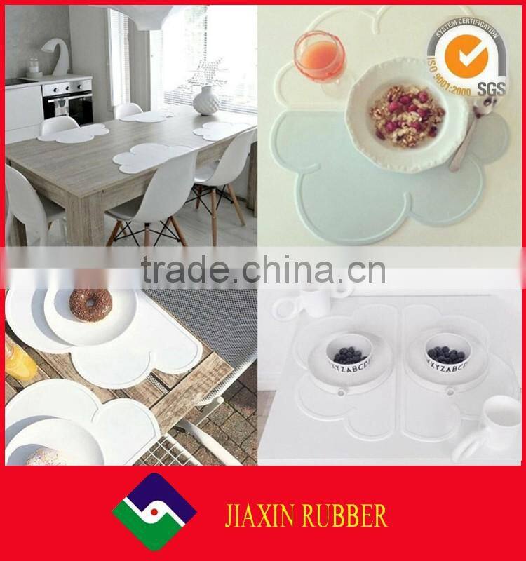 2017 New design silicone dinner placemat, waterproof baby mat for family use