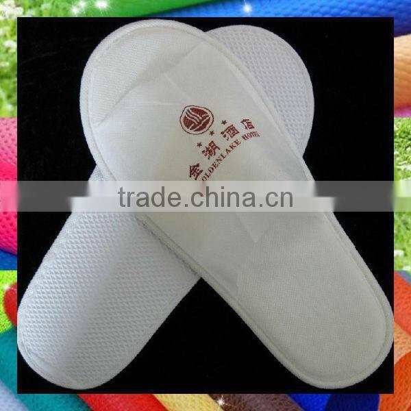 Comfertable and cheap nonwoven fabric slipper