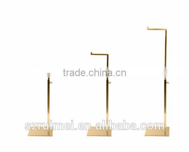 Modern counted adjustable bag display cabinet