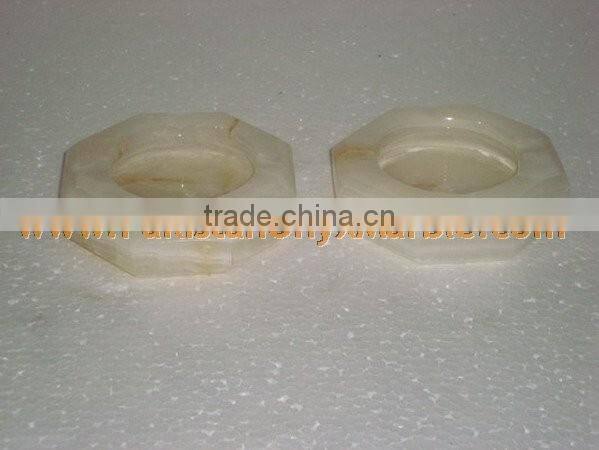 PAKISTAN FACTORY MADE ONYX CIGARETTE ASHTRAY HANDICRAFTS