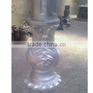 European decorative cast iron garden lamp post