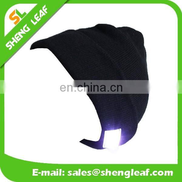 2017 polular promotion item LED beanie hat