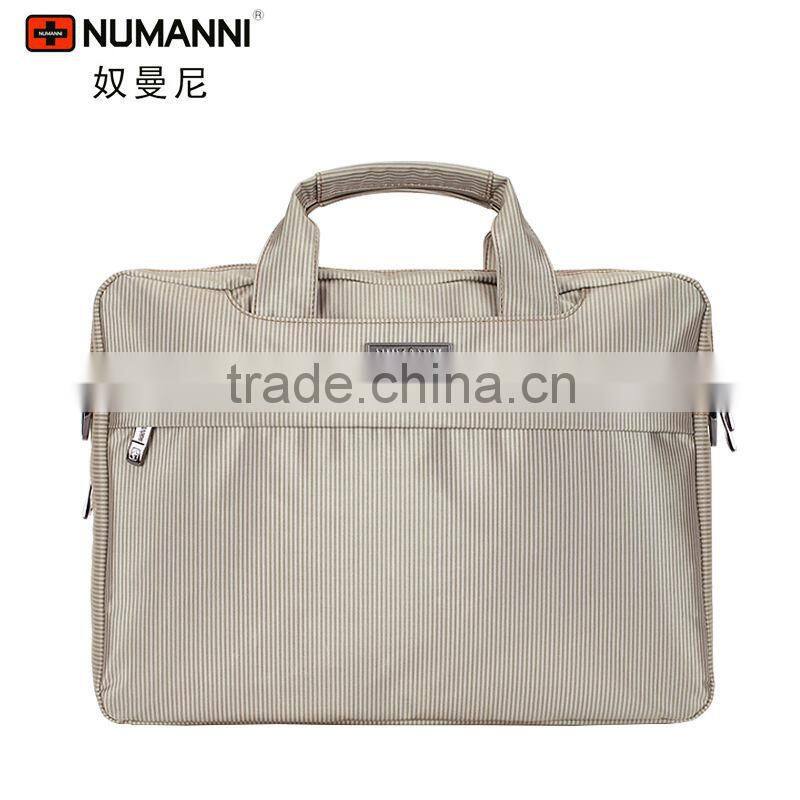 2013 Fashion Waterproof Ladies Tote Hand Bags