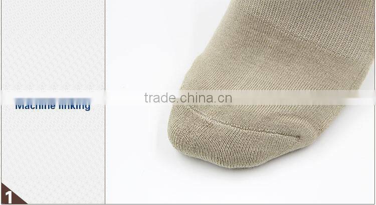 2015 Custom men dress socks breathable quickly dry colorful terry socks for men