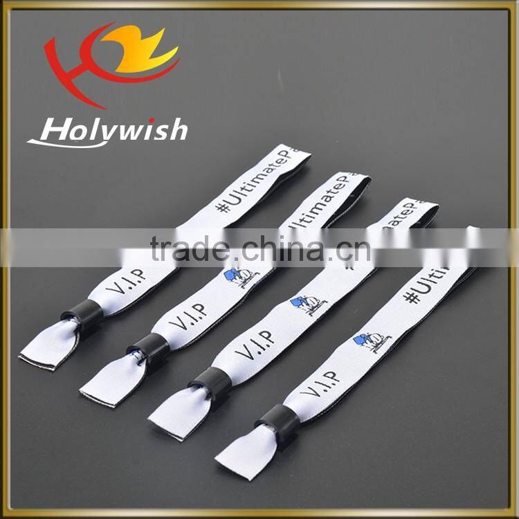 China manufacturer of custom logo designed wristband