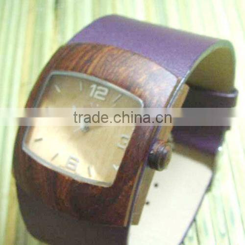 2015 newest vogue hot sale charming wood case with genuine leather watch(WJ-3927)