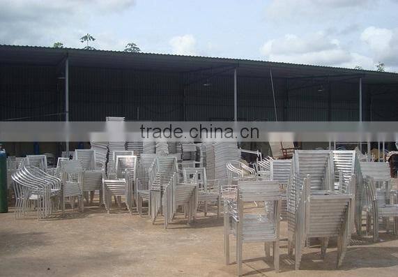 Poly rattan sofa set ( 2 left/right chair, 1 armless chair, 1 corner and 1 table)