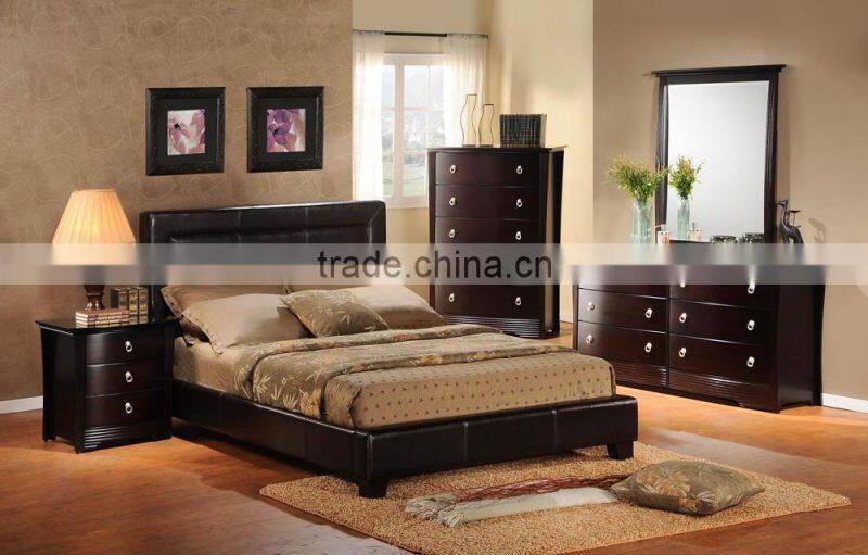 Odorless pigmented spray lacquer paint