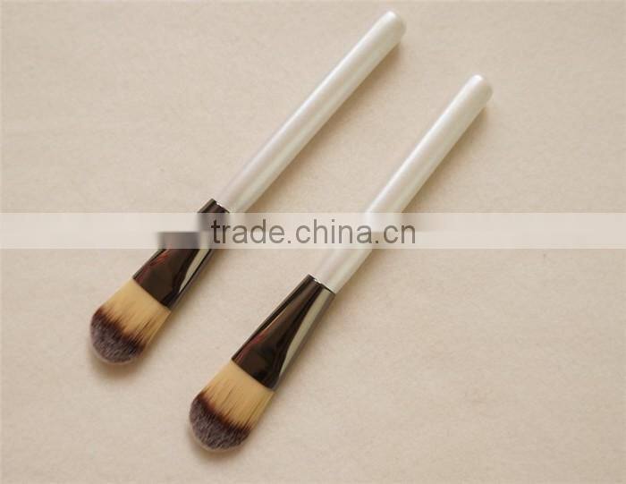 White Handle Facial Mask Brush Synthetic Foundation Paint Brush