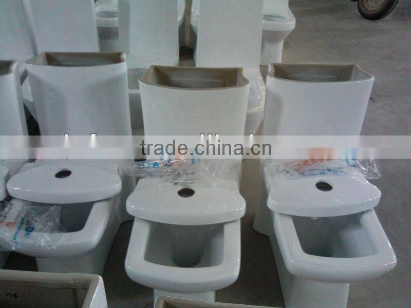 1805 popular one piece sanitare ware washdown floor mounted wc toilet