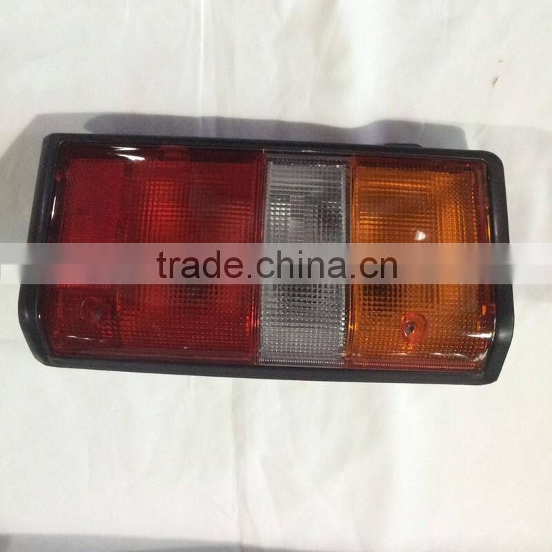 OEM B6550-01N00 B6555-01N00 Tail lamp light for Urvan E24 1987-2002 body parts