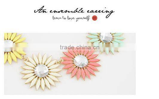 Fashion Multicolor Flower Vintage Choker Collar Pendant Statement Necklace Women Fashion Necklaces for Women 2014