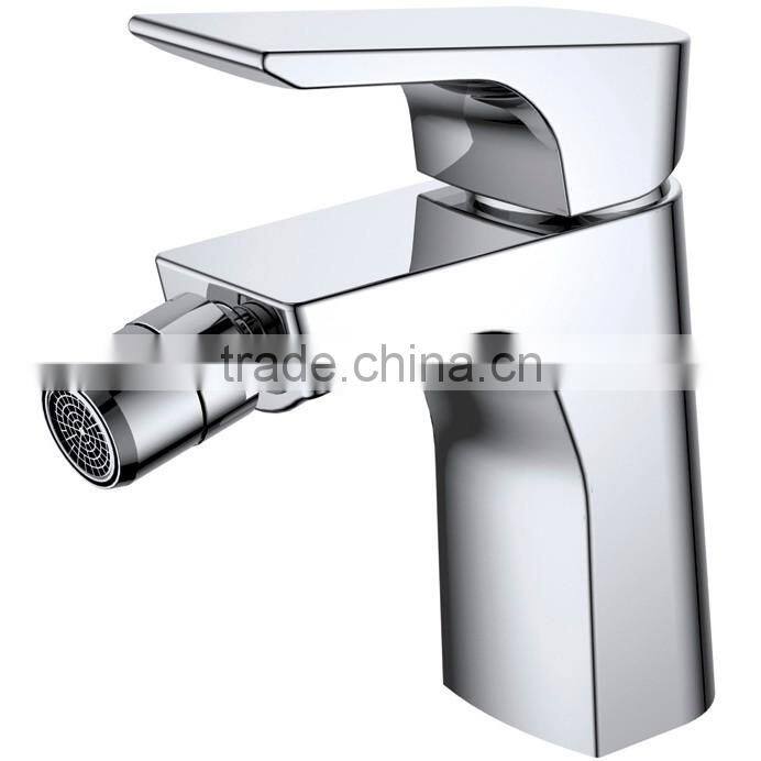 Modern Brass Lady Wash Bathroom Toilet Bidet Faucet