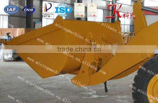 Earth-moving wheel loader bucket