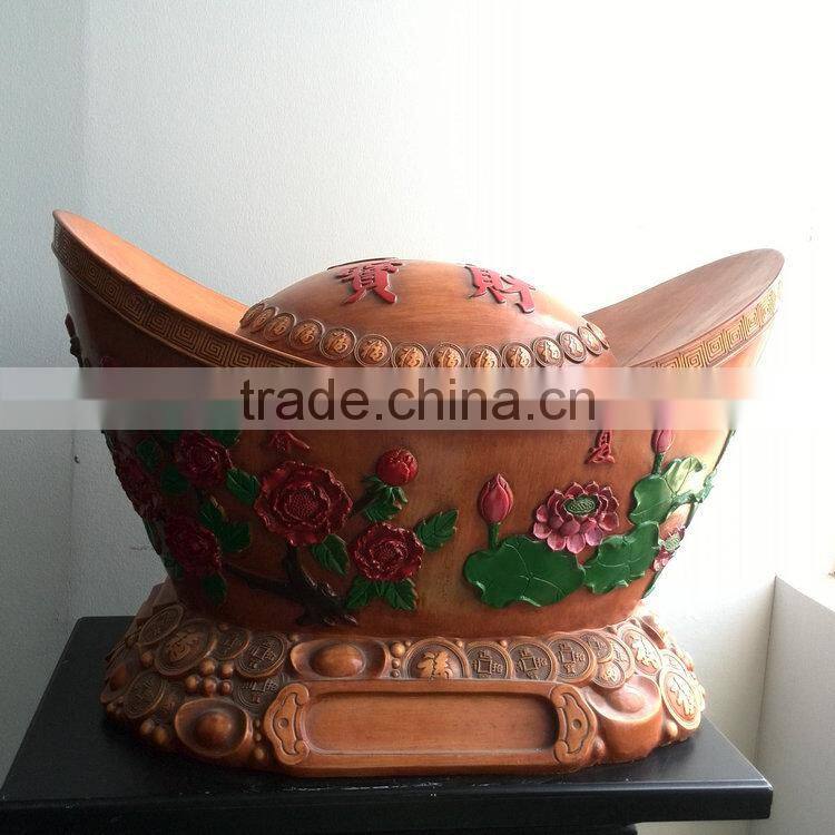 Resin giant gold ingot sculpture