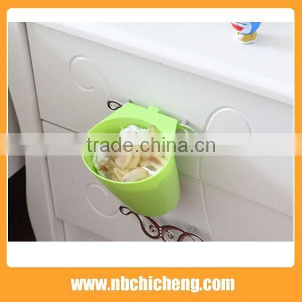 Cute plastic storage holder kitchen utensil storage holder bath jewelry rack